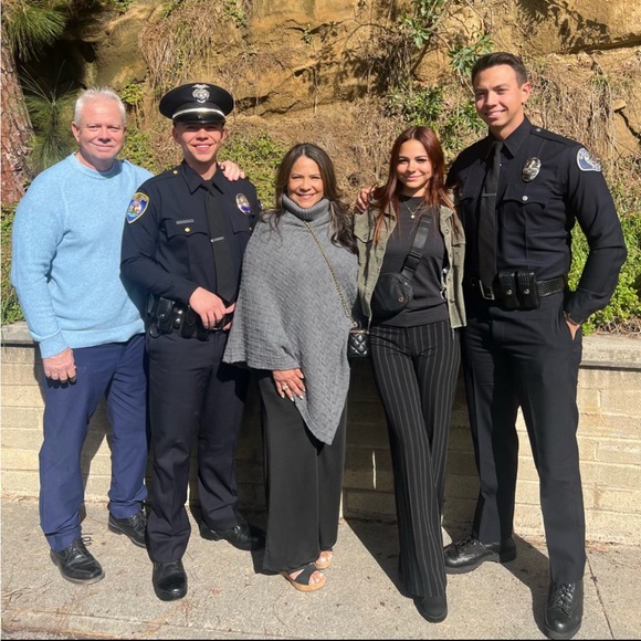 Meet your Posh Ambassador, Sandy🌹 - Picture 10 of 11